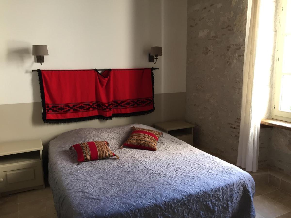 Bed and Breakfast Les Huguets Villeneuve-sur-Lot Exterior foto